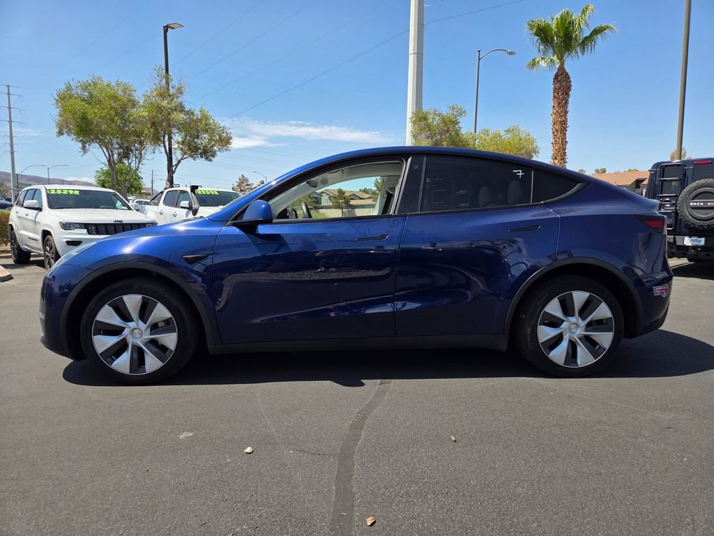 Used 2023 Tesla Model Y Long Range AWD/4WD image 3