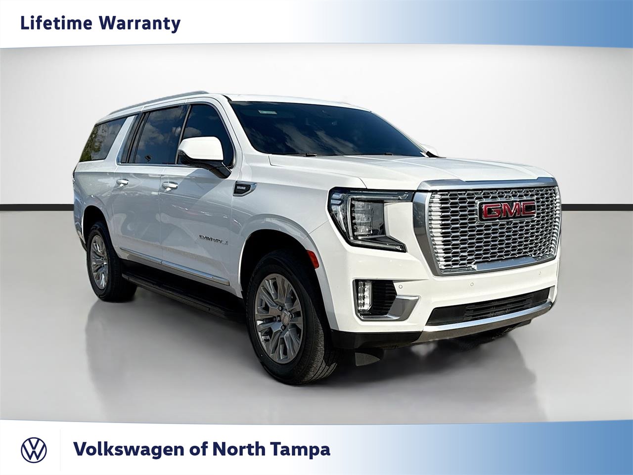 Used 2024 GMC Yukon XL Denali image 1