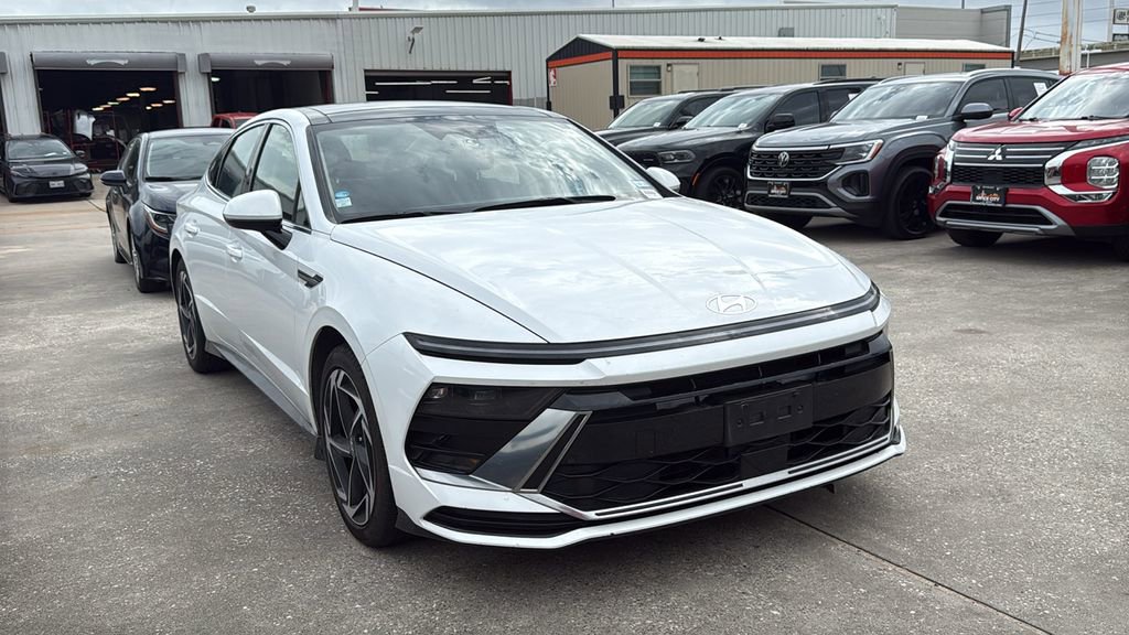 Used 2024 Hyundai Sonata SEL w/ Convenience Package image 2