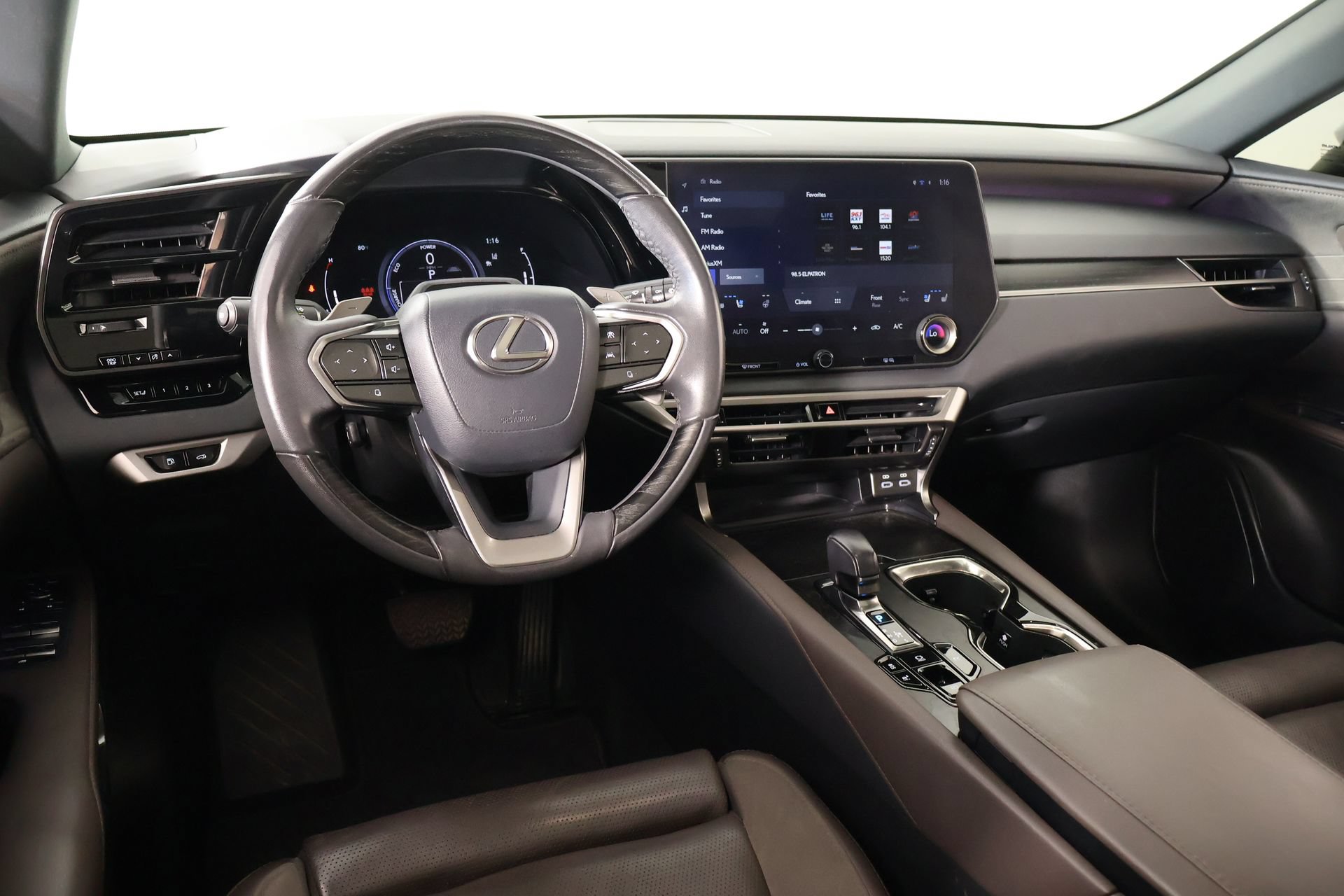 Used 2024 Lexus RX 350 w/ Convenience Package AWD/4WD image 2