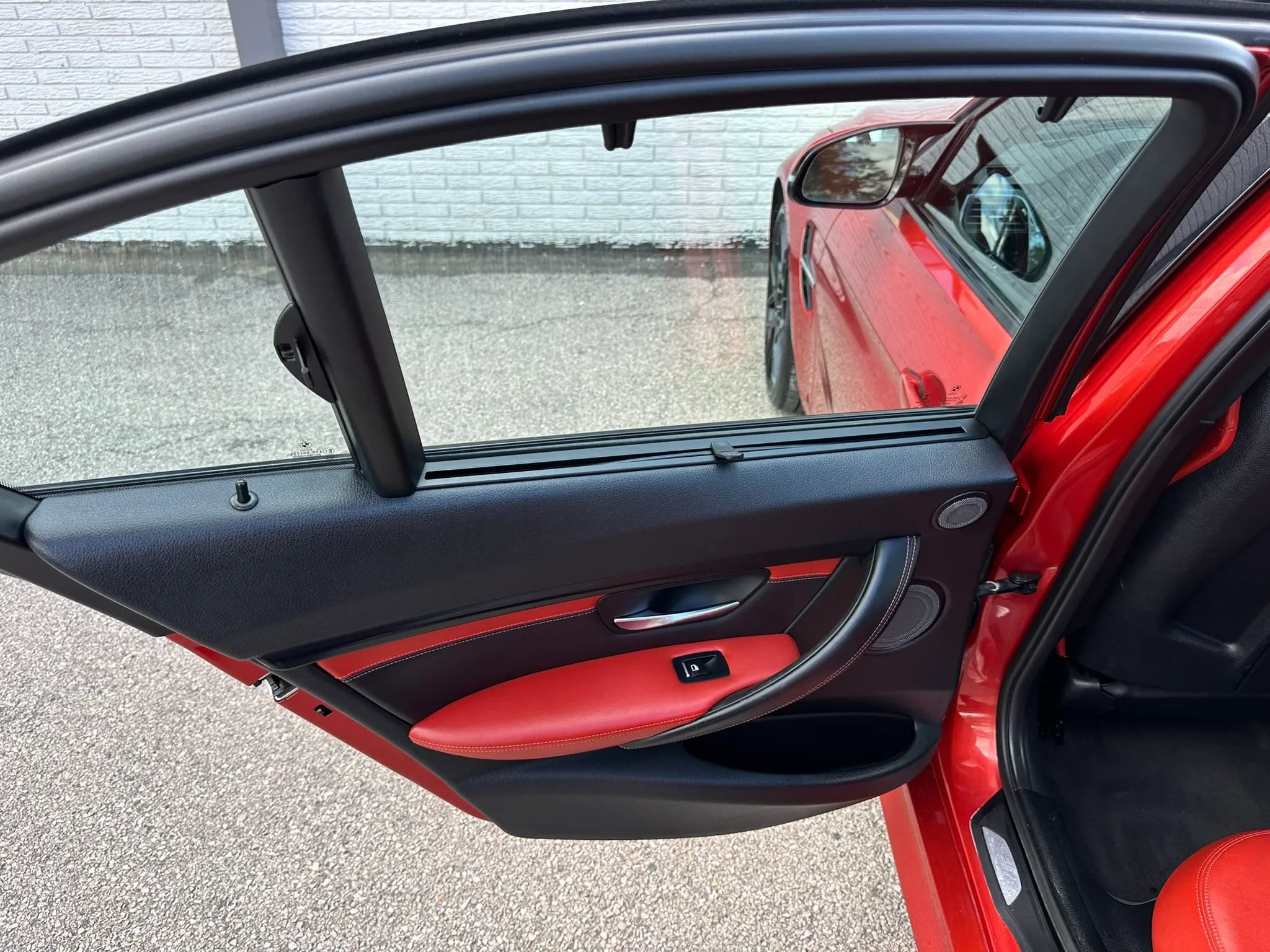 Used 2016 BMW M3 RWD image 34