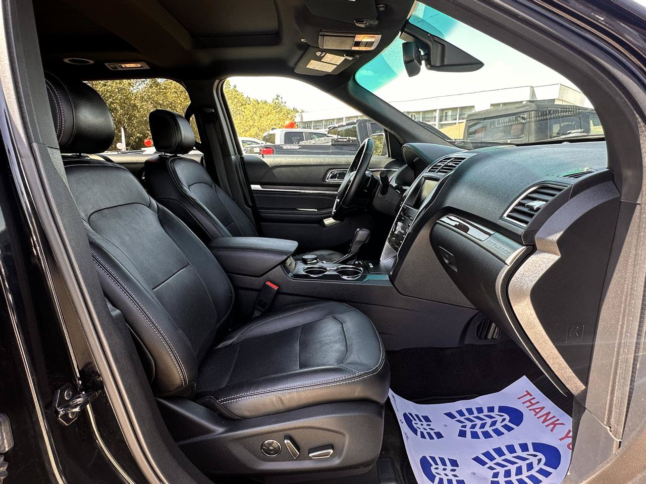Used 2016 Ford Explorer Limited w/ Equipment Group 301A AWD/4WD image 35