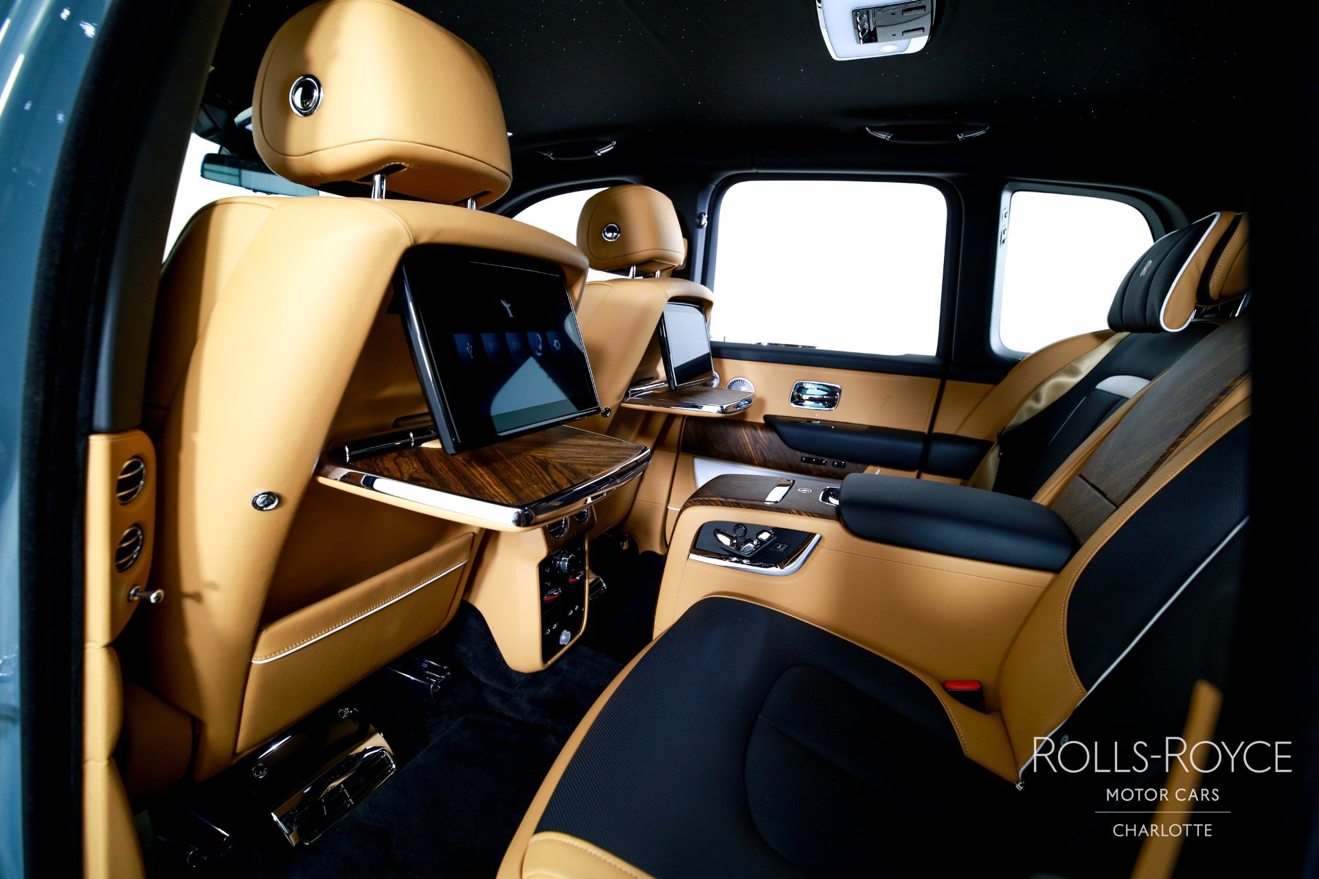 Certified 2025 Rolls-Royce Cullinan image 20