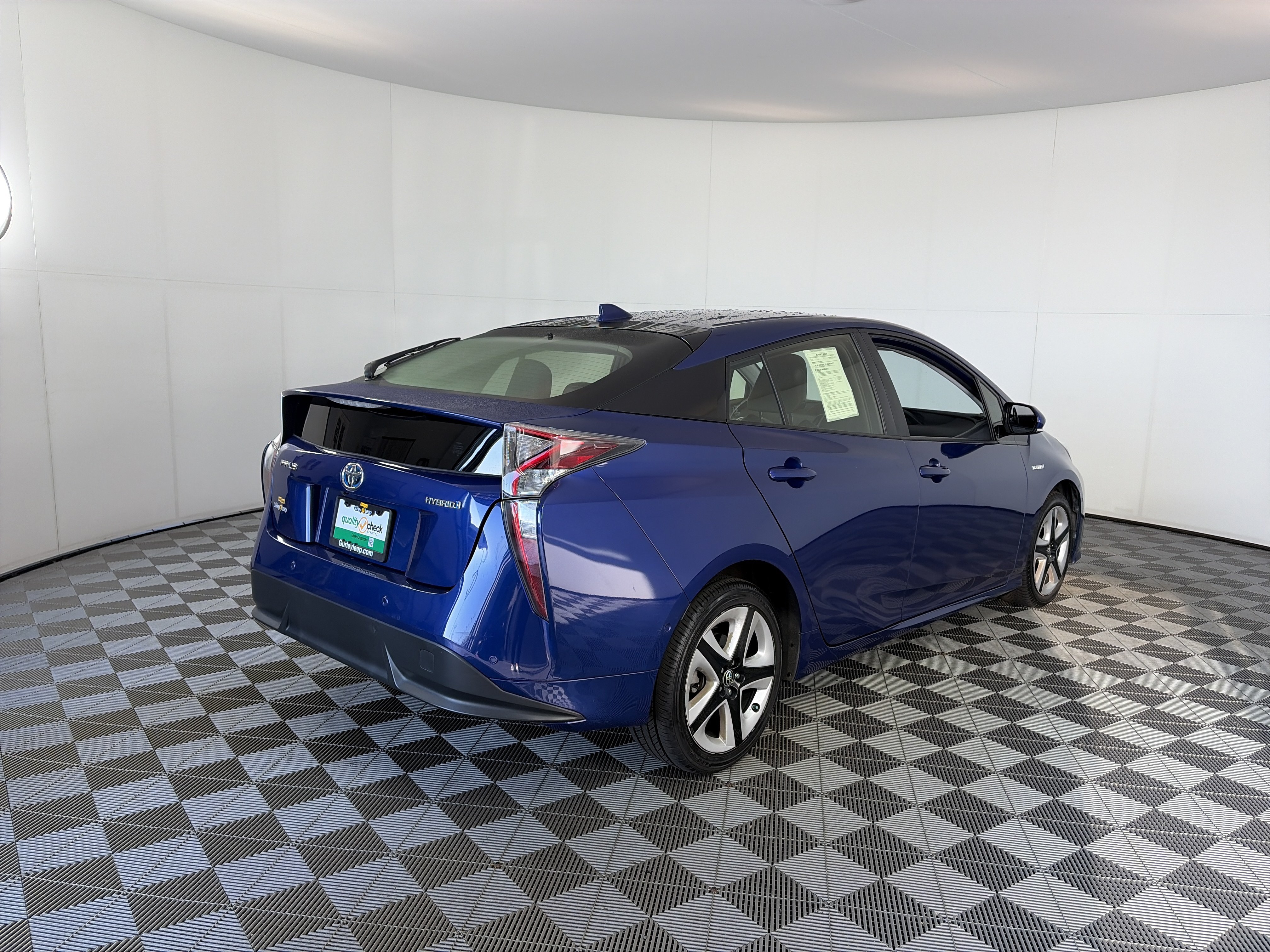 Used 2018 Toyota Prius Four Touring FWD image 10
