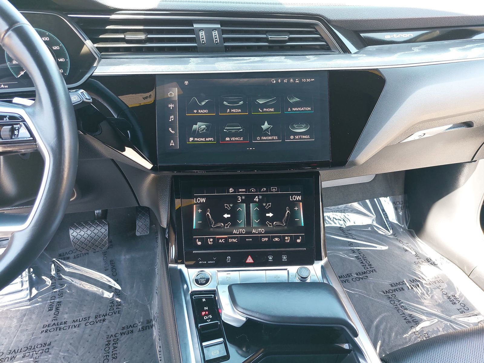 Used 2023 Audi e-tron Premium Plus w/ Premium Plus Package AWD/4WD image 21