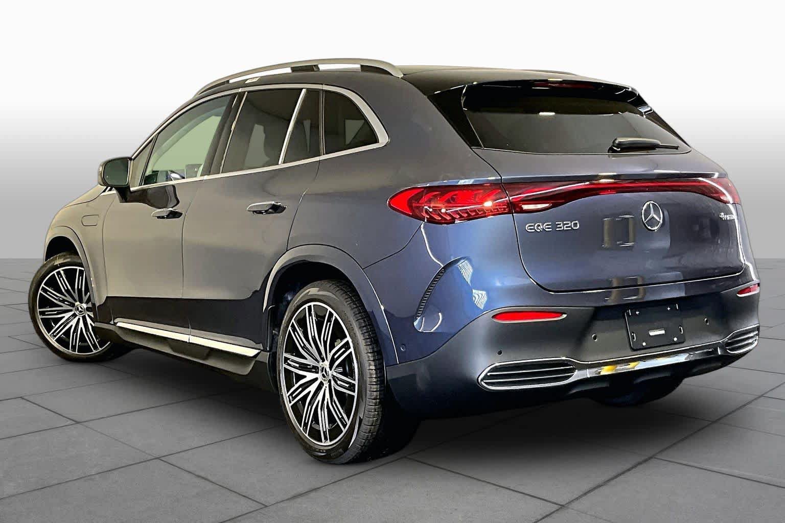 New 2026 Mercedes-Benz EQE 320 4MATIC SUV image 3