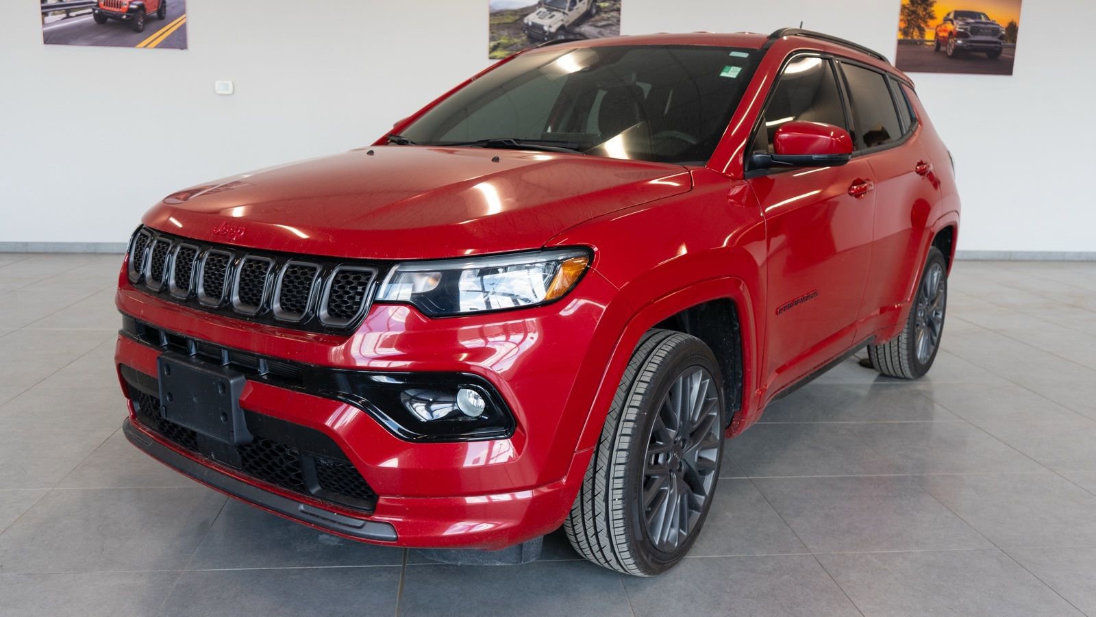 Used 2023 Jeep Compass High Altitude image 1