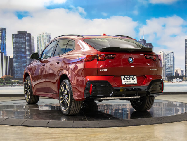 New 2026 BMW X2 xDrive28i w/ Technology Package AWD/4WD image 9
