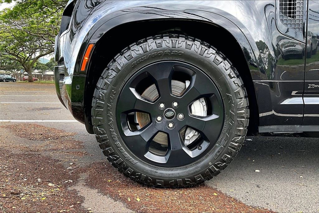 Used 2021 Land Rover Defender 110 X-Dynamic SE image 8