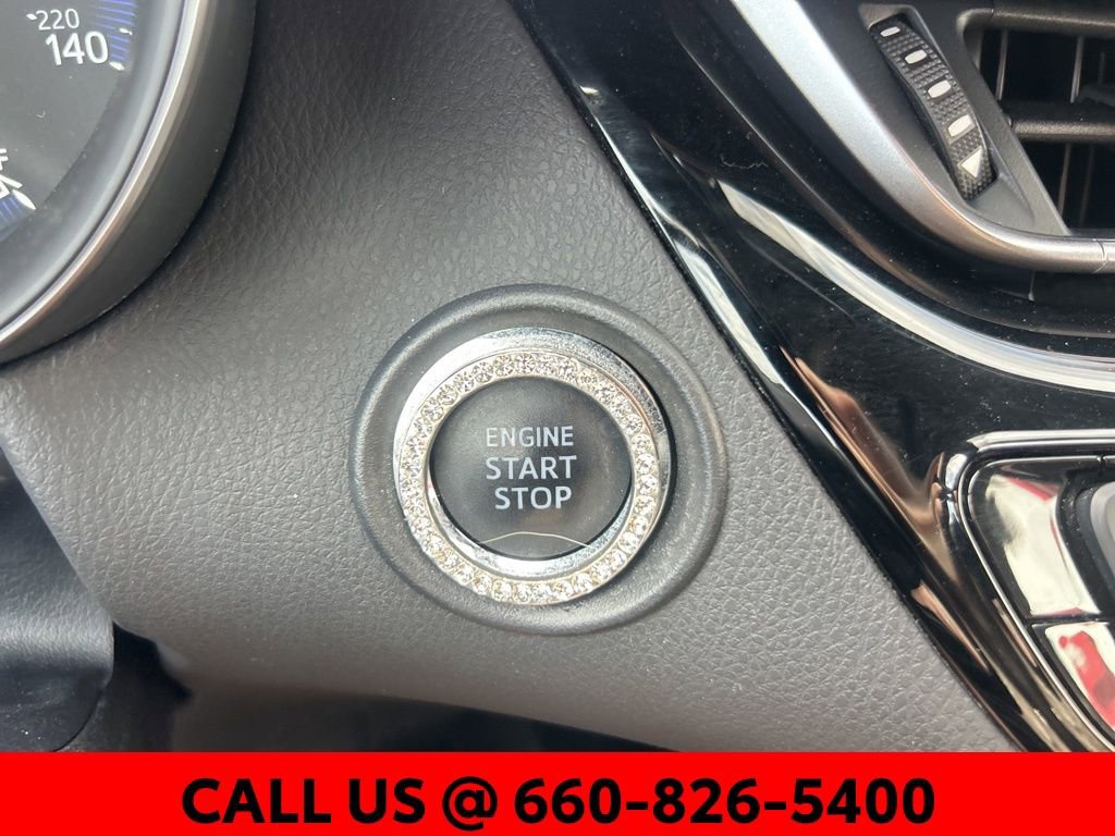 Used 2021 Toyota C-HR XLE image 18