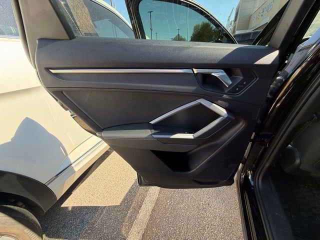 Used 2021 Audi Q3 2.0T Premium w/ Convenience Package image 16