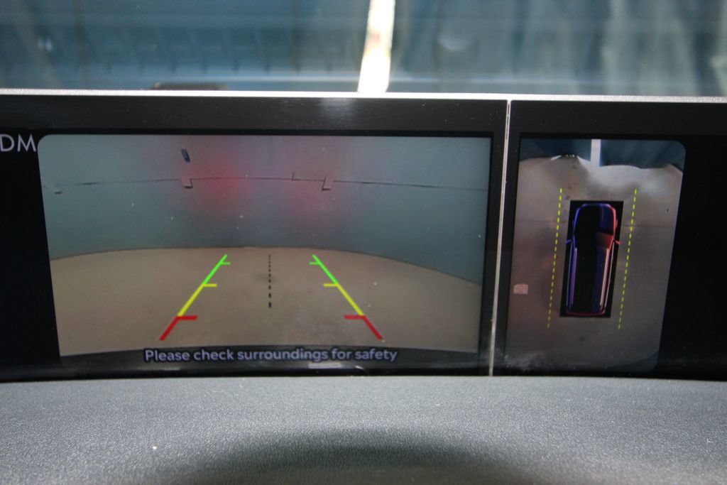 Used 2025 Lincoln Navigator Reserve image 14