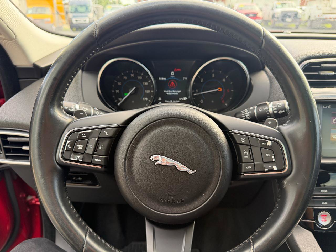 Used 2017 Jaguar F-PACE Premium AWD/4WD image 22