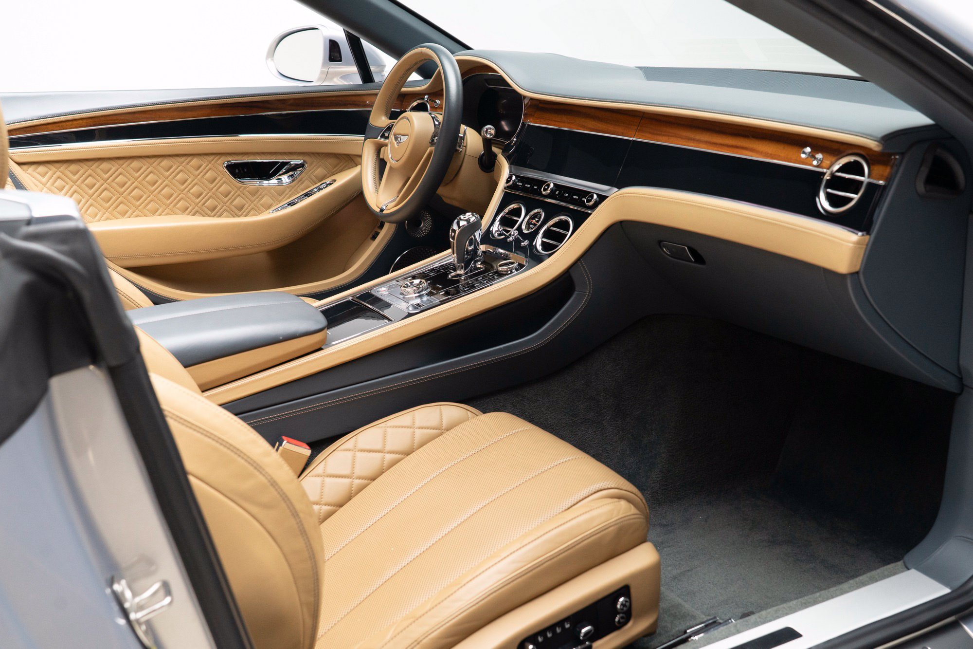 Used 2020 Bentley Continental GT AWD/4WD image 55