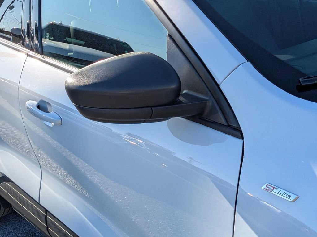 Used 2025 Ford Escape ST-Line image 10