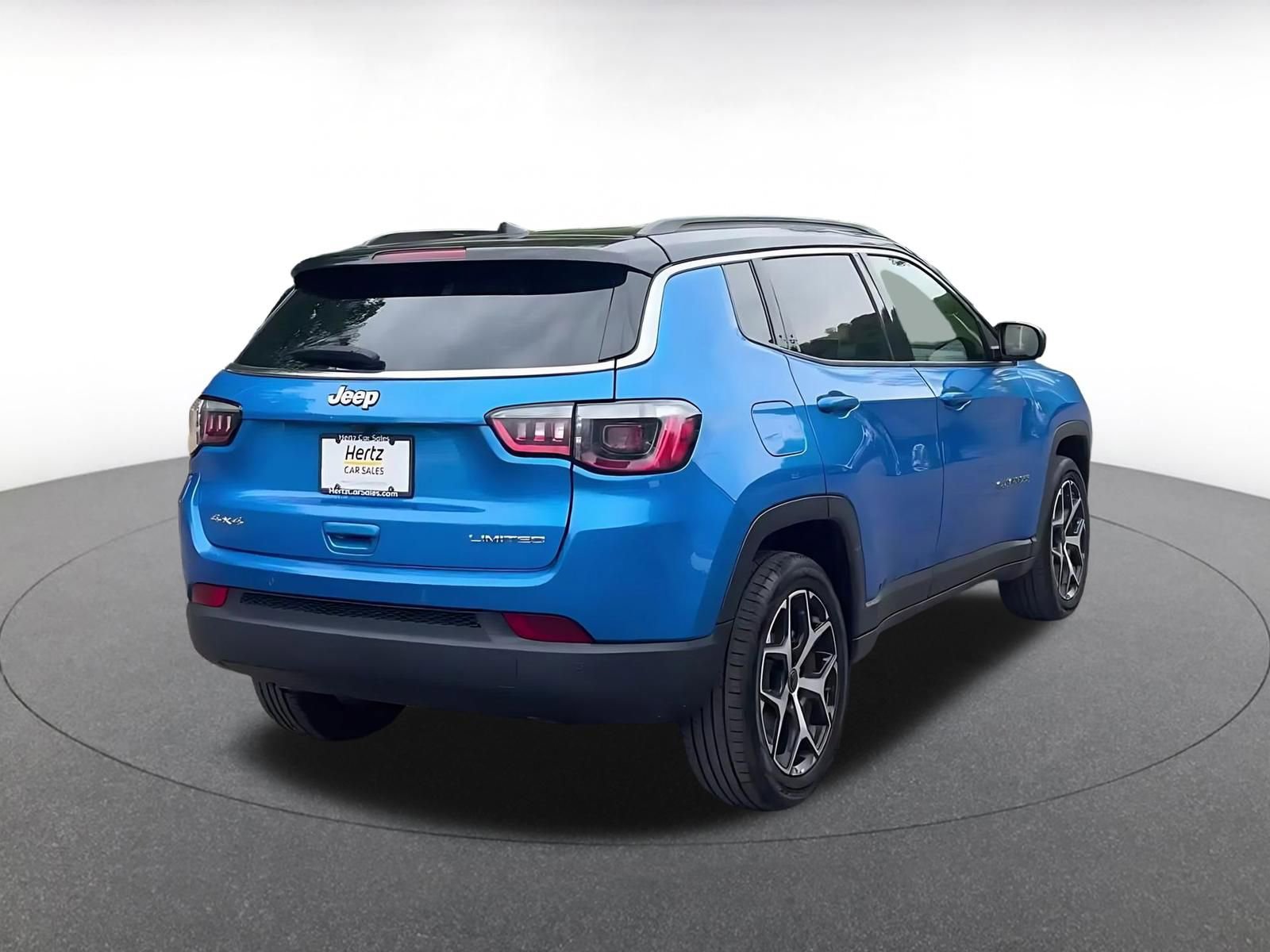 Used 2025 Jeep Compass Limited AWD/4WD image 14