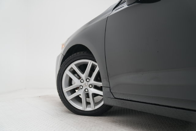 Used 2017 Lexus CT 200h w/ Seat Comfort Package FWD image 28