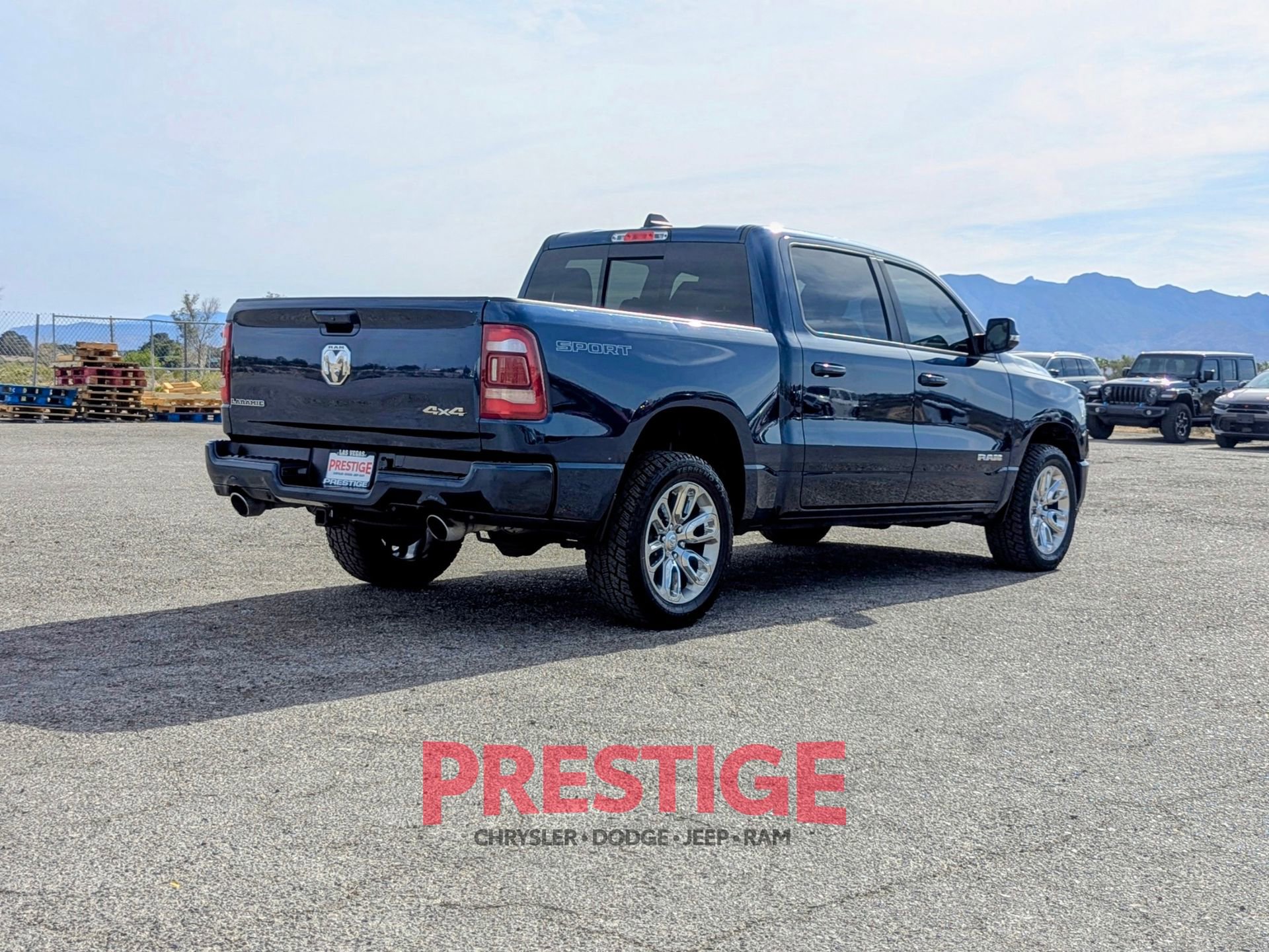 Used 2023 RAM 1500 Laramie AWD/4WD image 9