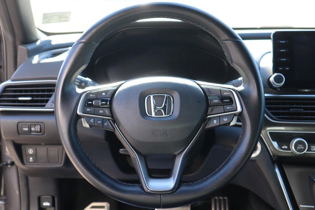 Used 2018 Honda Accord Sport image 16