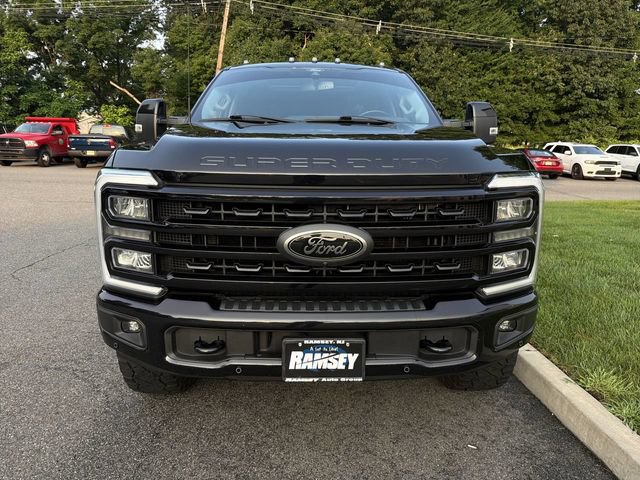 Used 2024 Ford F350 Lariat w/ Lariat Ultimate Package AWD/4WD image 3