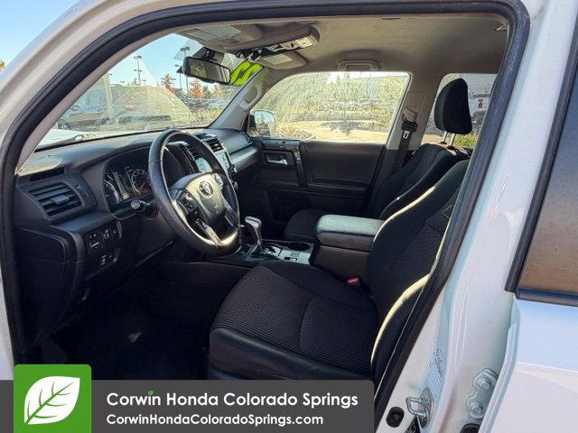 Used 2022 Toyota 4Runner TRD Off-Road AWD/4WD image 26