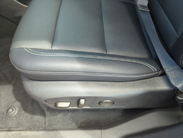 Used 2024 Chevrolet Traverse LT w/ Enhanced Driving Package FWD image 35