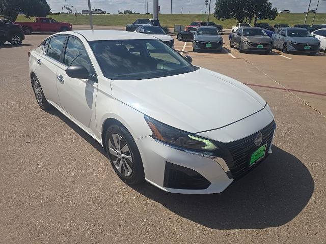 Certified 2025 Nissan Altima 2.5 S FWD image 7