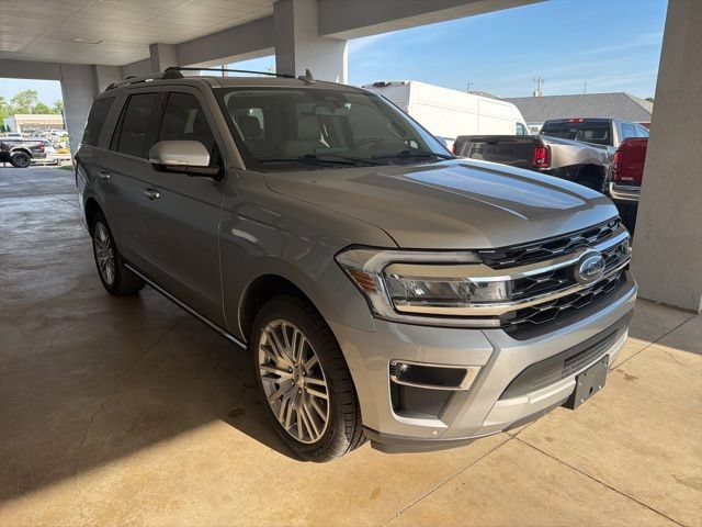 Used 2024 Ford Expedition Limited AWD/4WD image 6