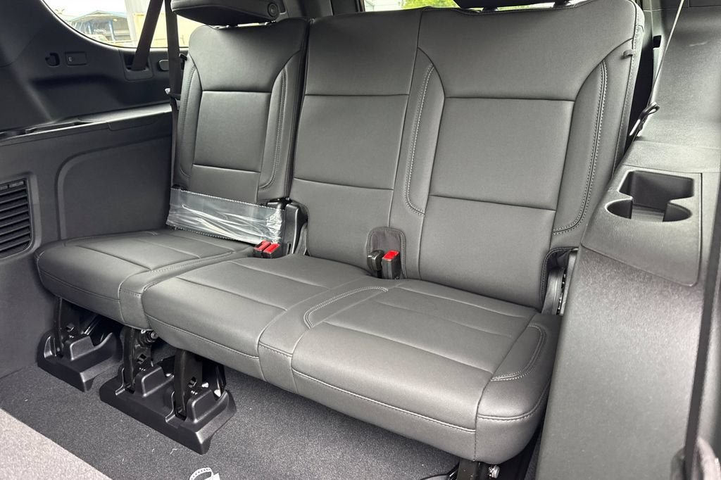 New 2026 Chevrolet Suburban LT w/ Comfort Package RWD image 15