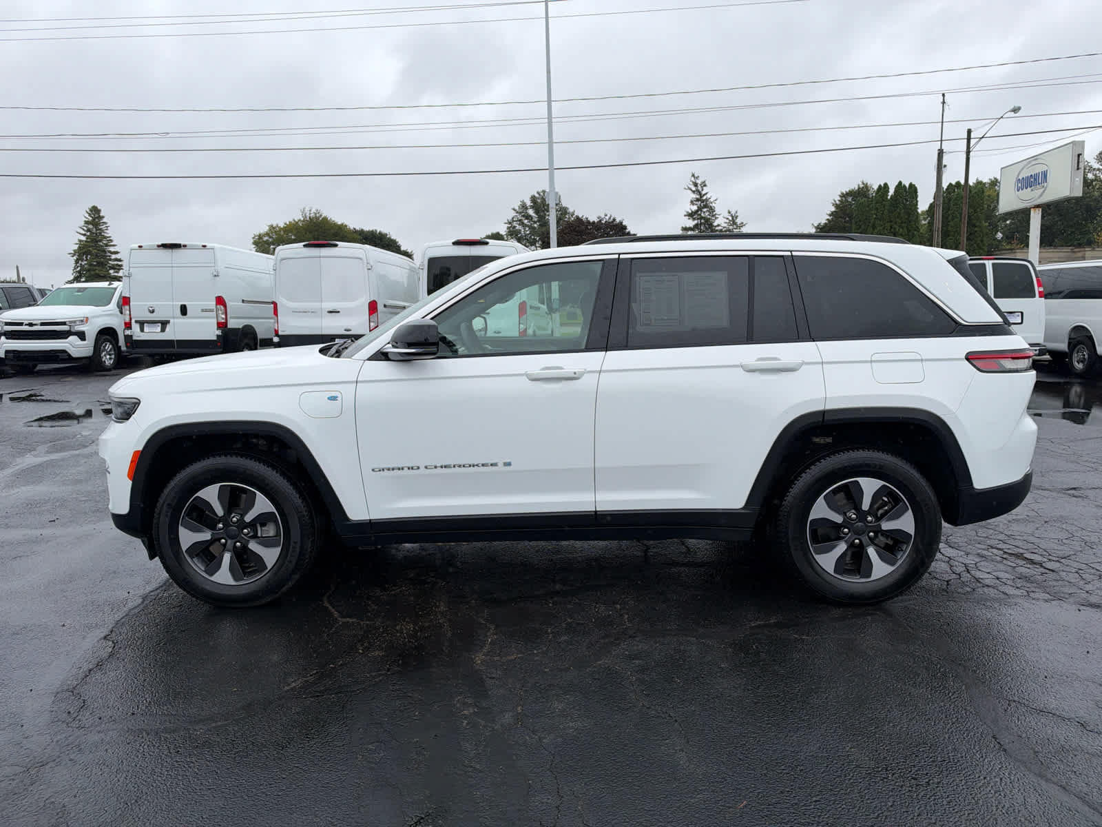 Used 2024 Jeep Grand Cherokee Limited 4xe AWD/4WD image 2