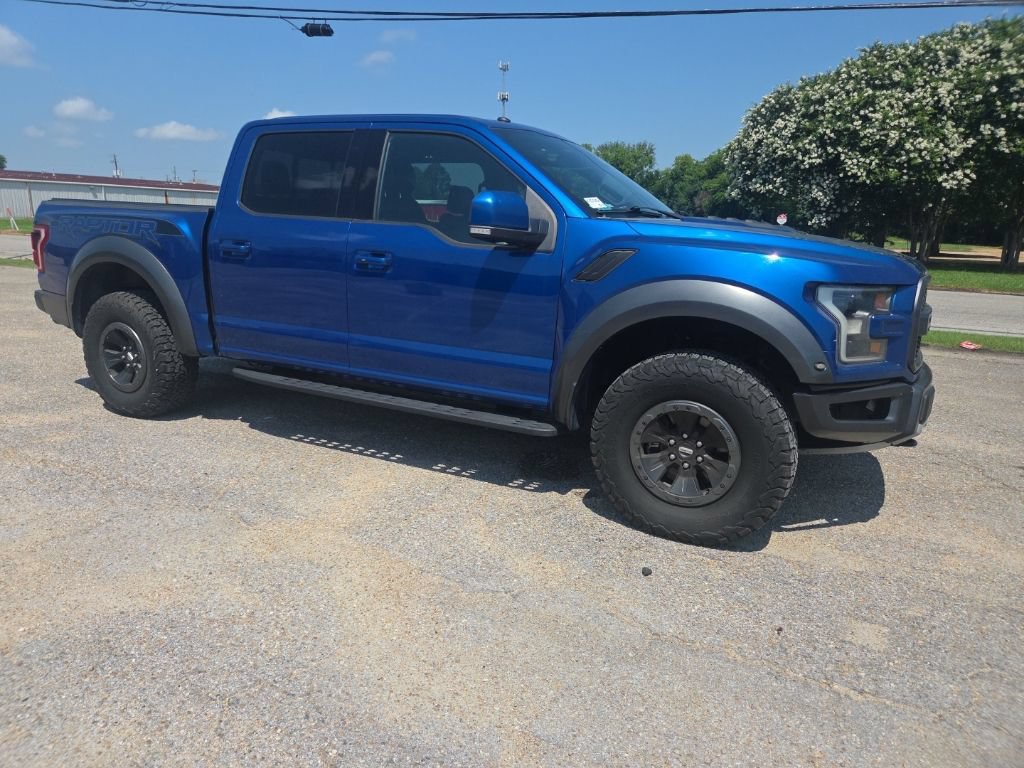 Used 2017 Ford F150 Raptor w/ Equipment Group 802A Luxury AWD/4WD image 12