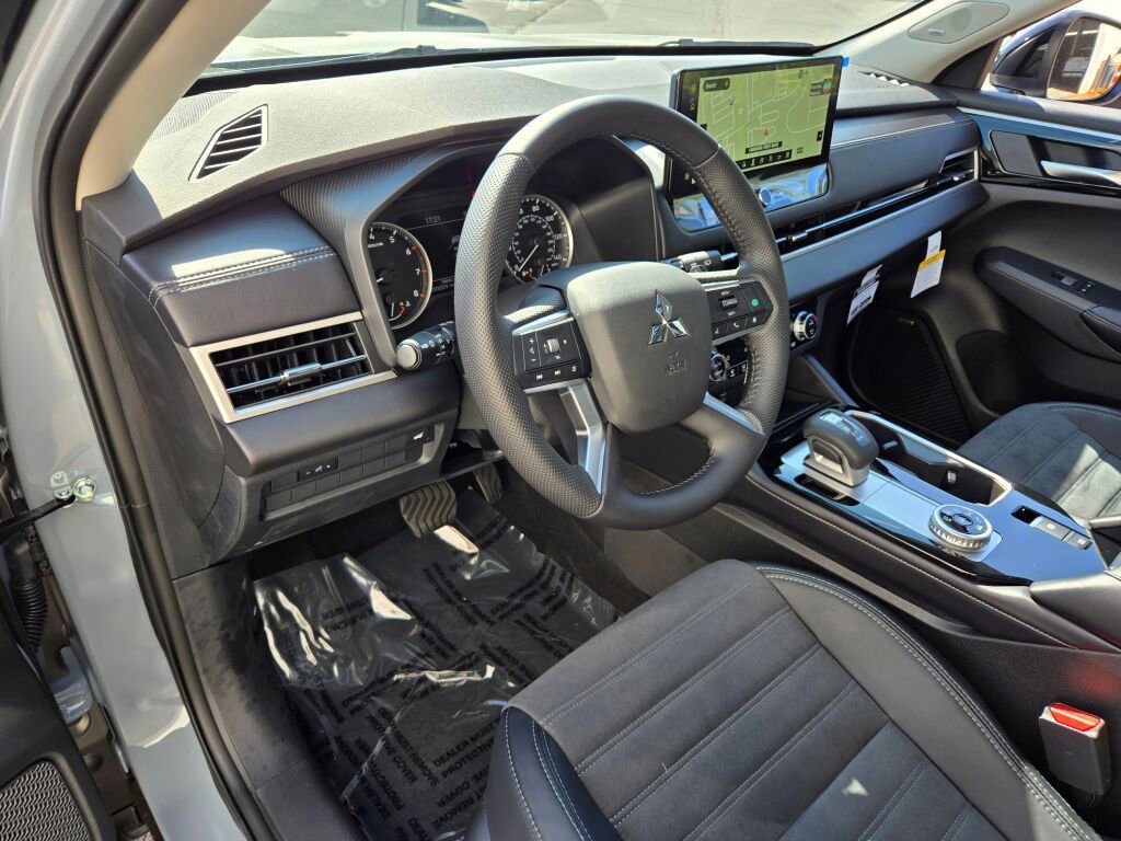 New 2025 Mitsubishi Outlander Trail Edition image 18