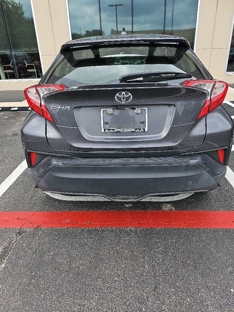 Used 2021 Toyota C-HR LE FWD image 5