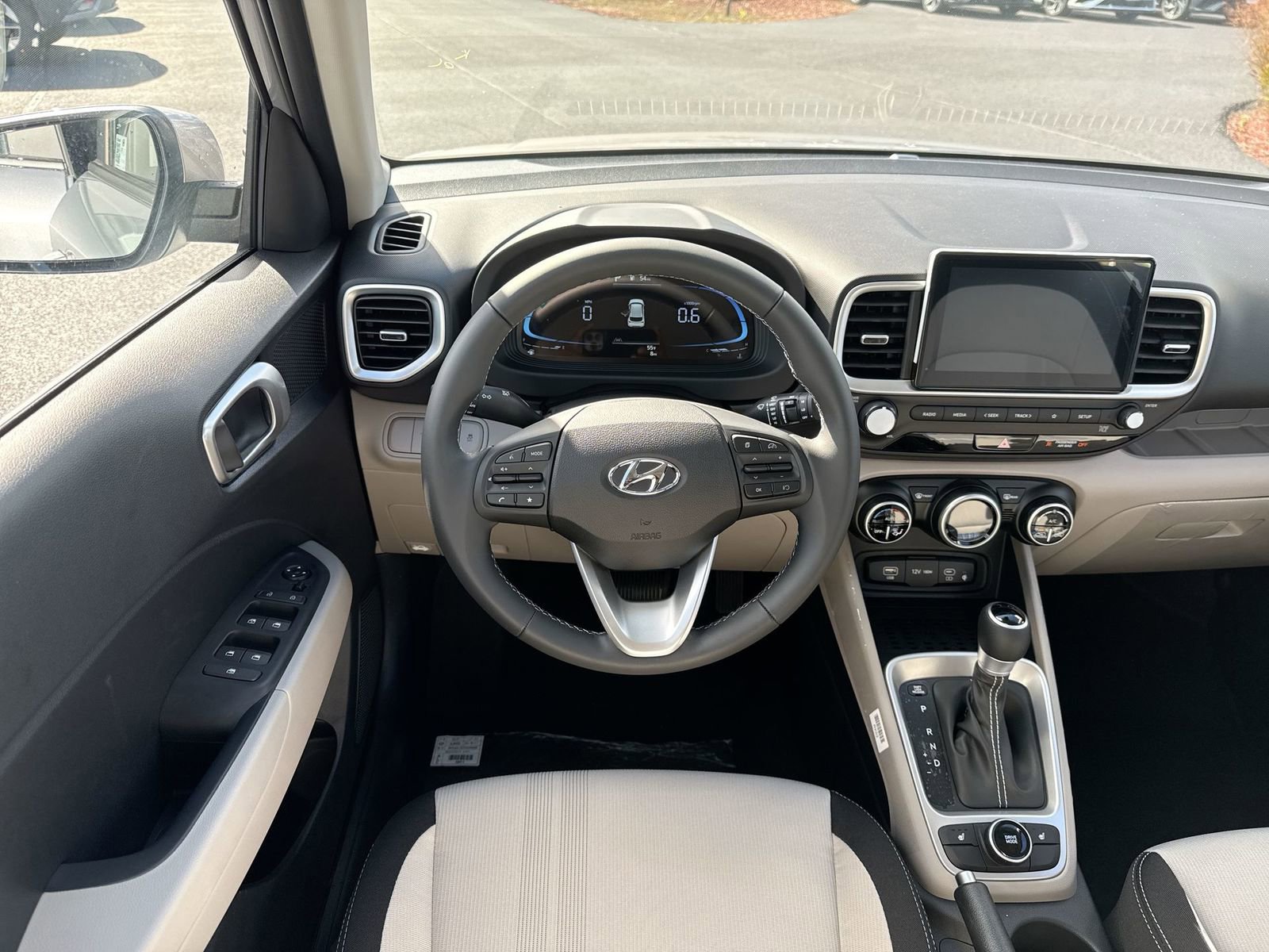 New 2026 Hyundai Venue SEL image 15