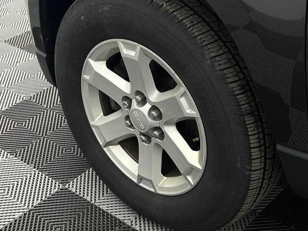 Used 2016 GMC Acadia SLE FWD image 11