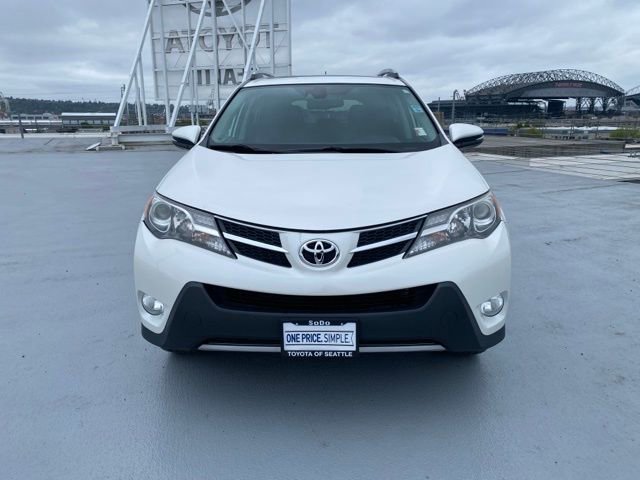 Used 2015 Toyota RAV4 Limited w/ Technology Package AWD/4WD image 3