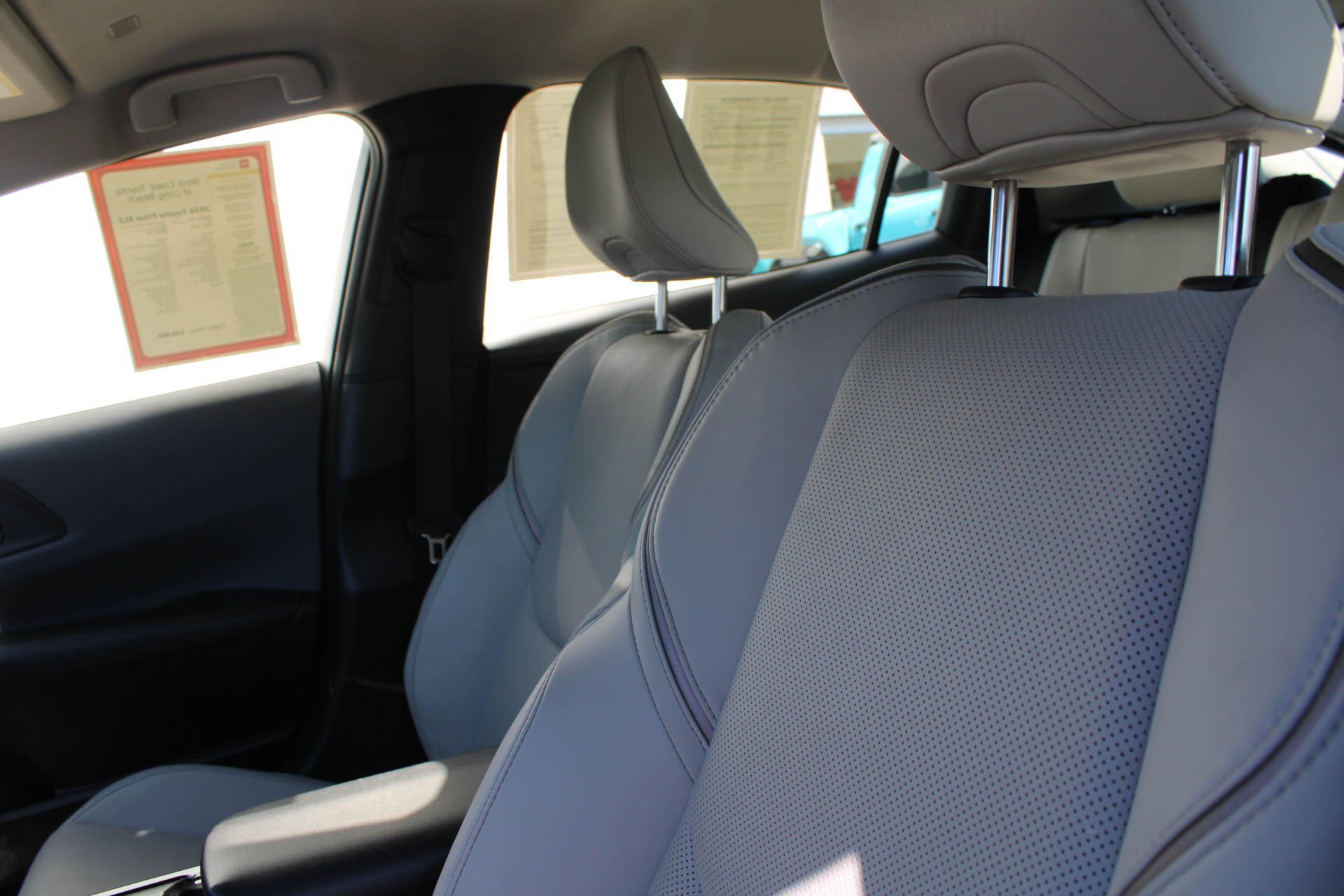 Certified 2024 Toyota Prius XLE FWD image 24