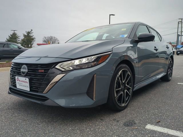 Used 2024 Nissan Sentra SR w/ SR Premium Package image 8