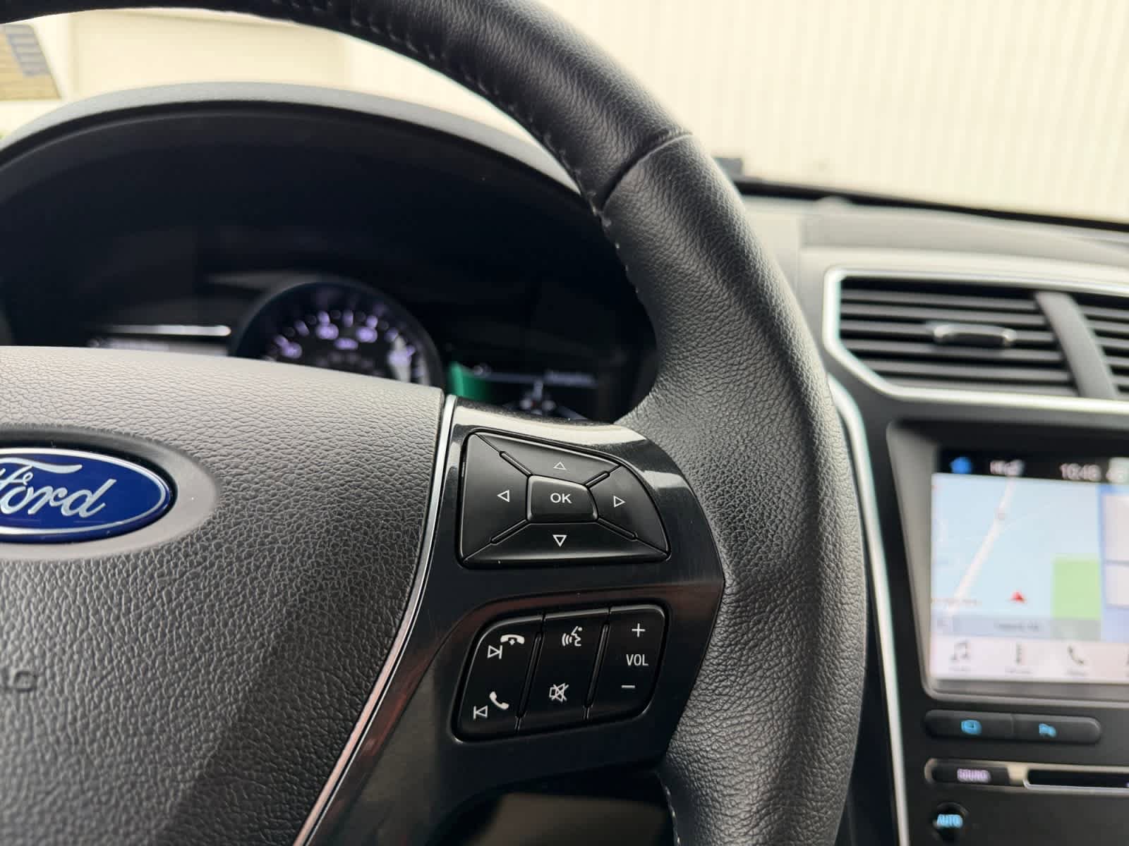Used 2018 Ford Explorer Limited image 22