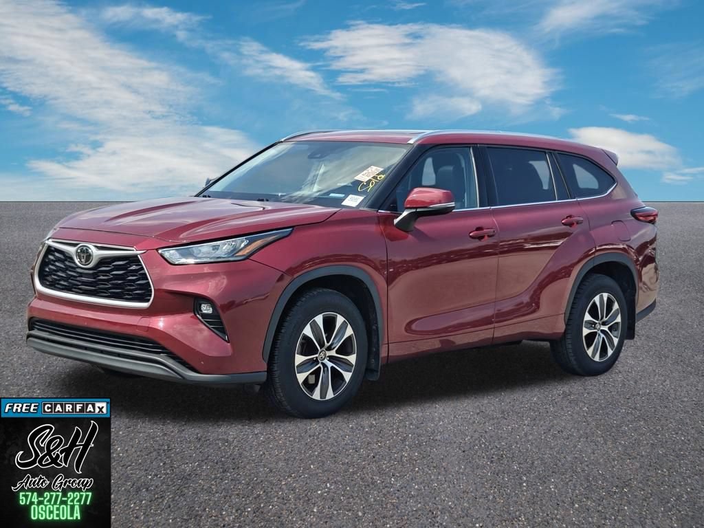 Used 2020 Toyota Highlander XLE AWD/4WD image 13
