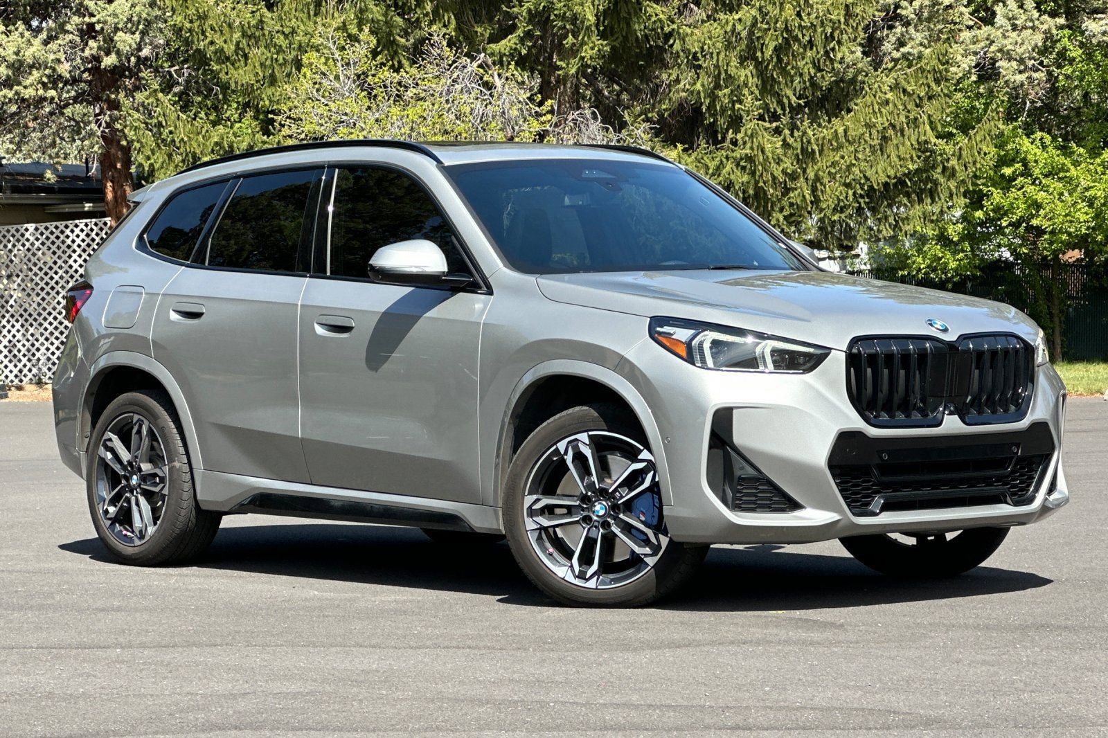 Used 2024 BMW X1 xDrive28i w/ Technology Package AWD/4WD image 2