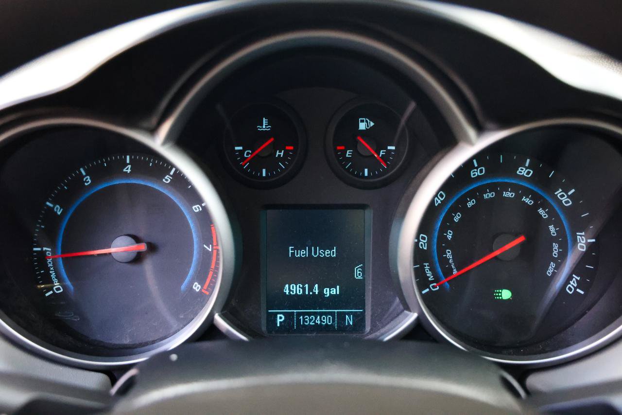 Used 2011 Chevrolet Cruze LS w/ Connectivity Package FWD image 25