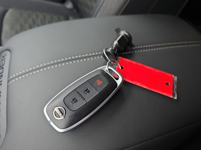 New 2025 Nissan Pathfinder S image 29