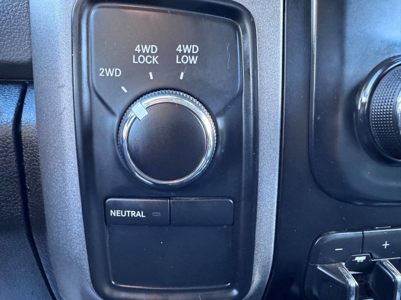 Used 2016 RAM 2500 Tradesman w/ Chrome Appearance Group image 23