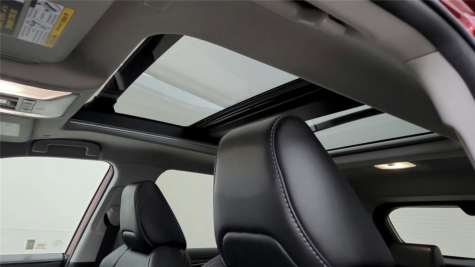 Used 2024 Toyota RAV4 Limited image 17