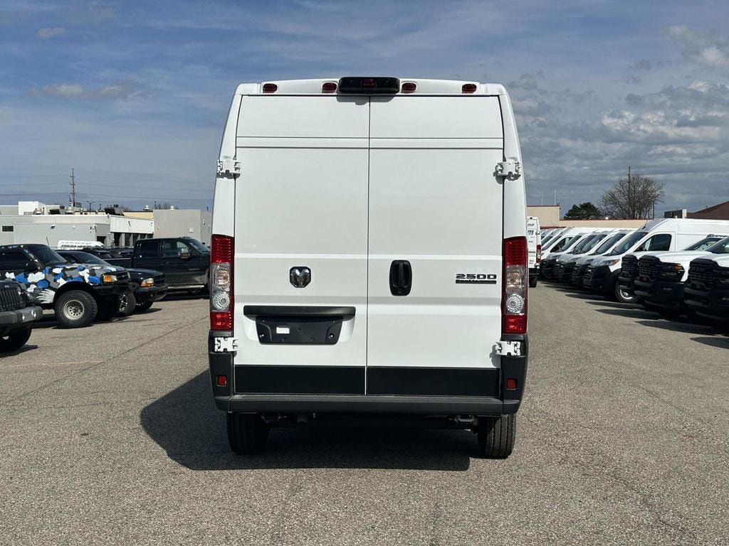 New 2026 RAM ProMaster 2500 w/ Convenience Group FWD image 4