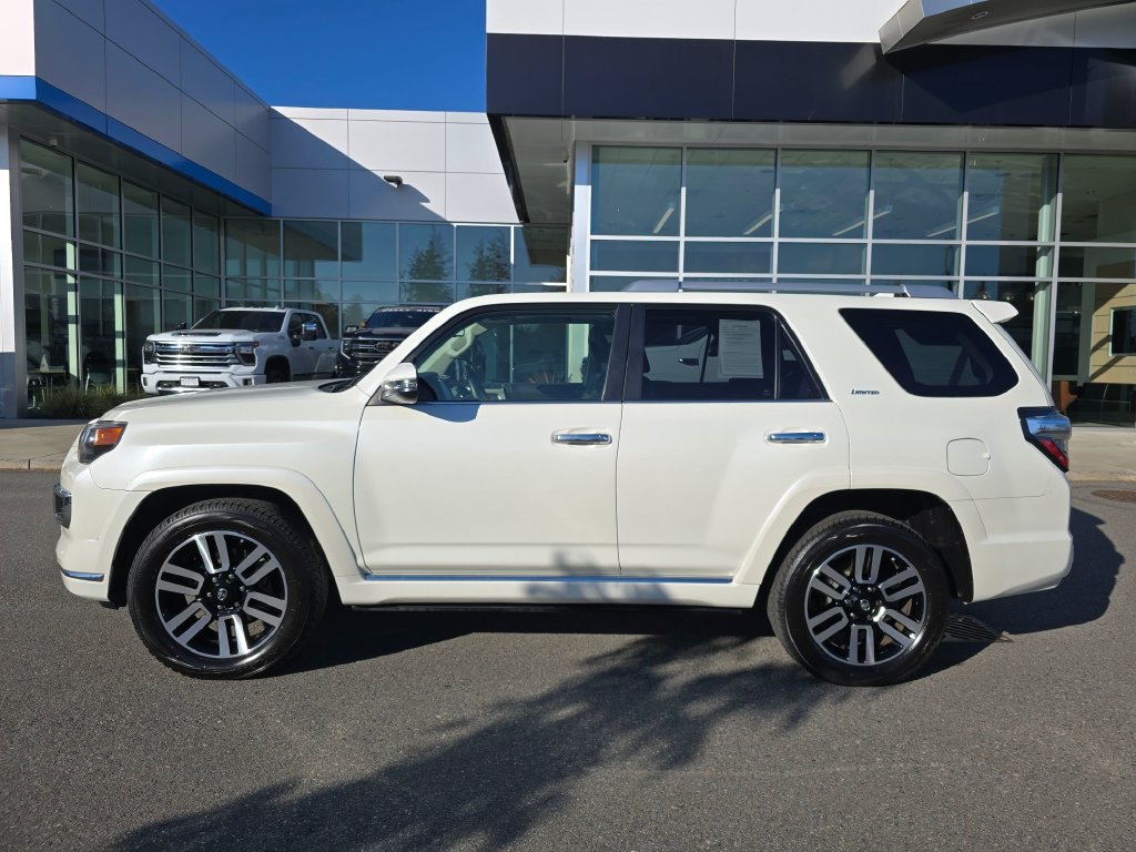 Used 2021 Toyota 4Runner Limited AWD/4WD image 2