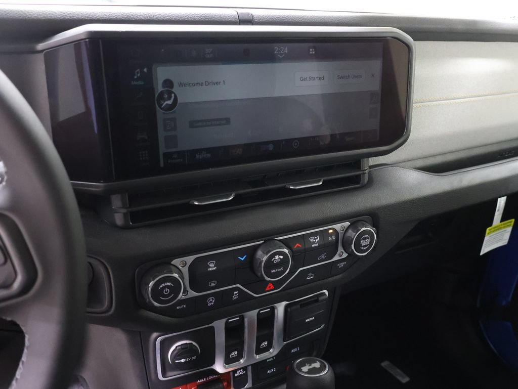 New 2026 Jeep Wrangler Sport AWD/4WD image 18