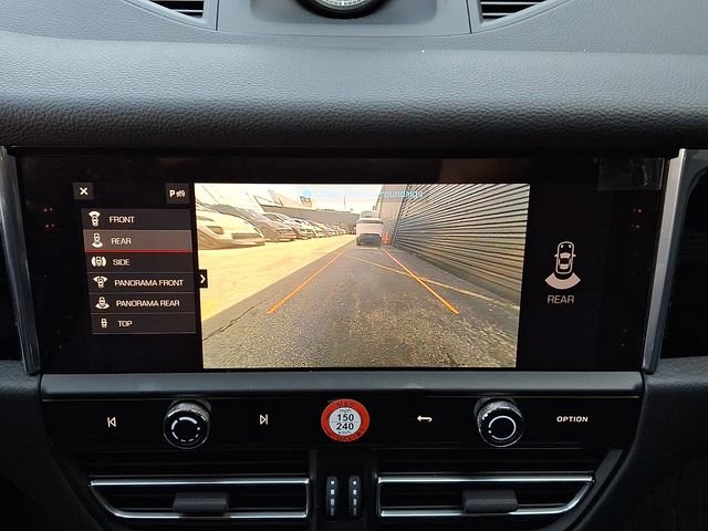 Certified 2026 Porsche Macan AWD/4WD image 23