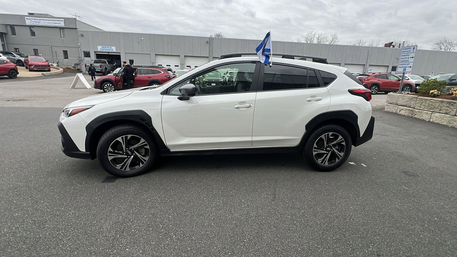 Used 2025 Subaru Crosstrek 2.0i Premium AWD/4WD image 4